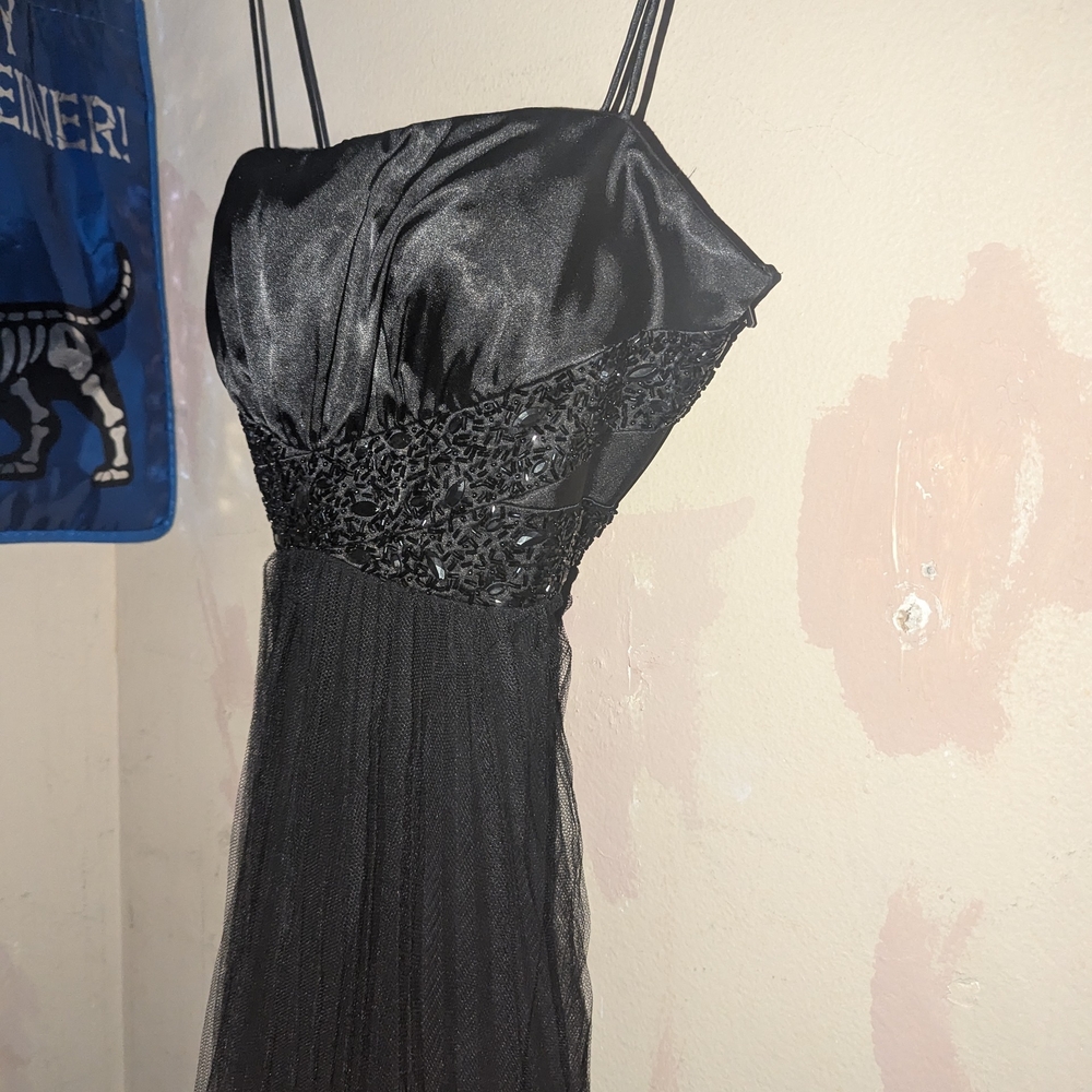 Elegant Black Evening Dress